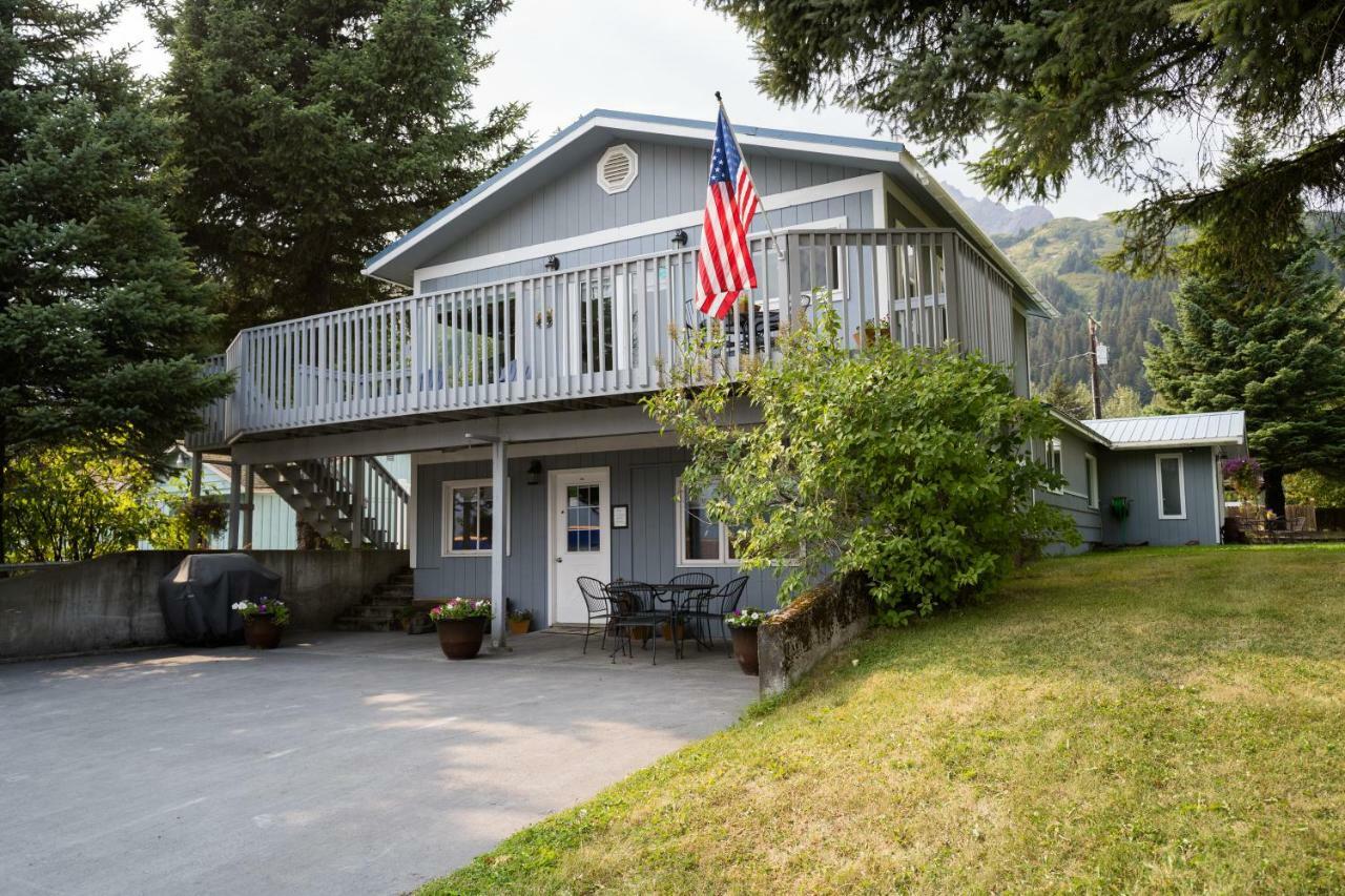 Bears Den Alaska Lodging スワード エクステリア 写真